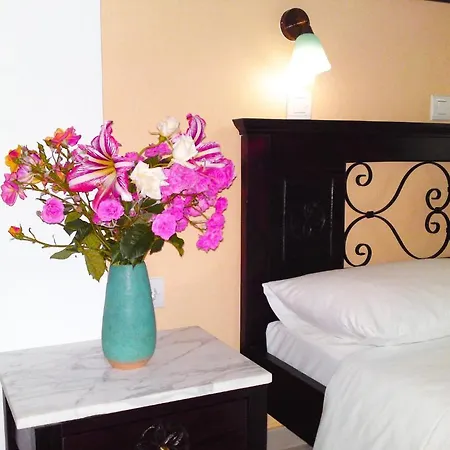 Sundy's Guest house 4*